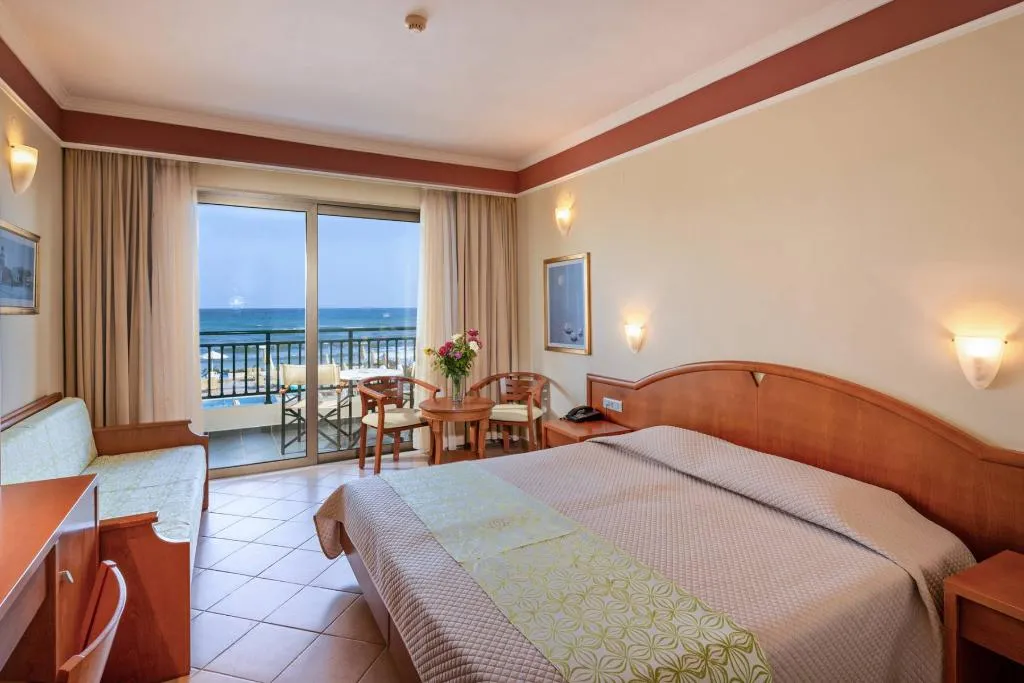 Double or Twin SEA FRONT Room, Hydramis Palace Beach Resort, Crete