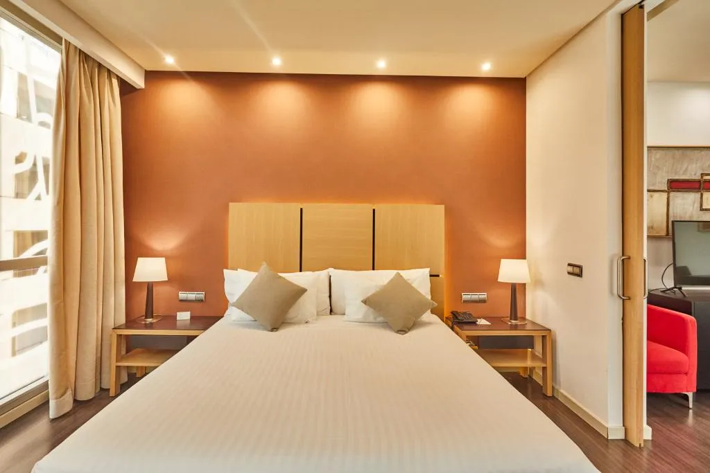 FAMILY ROOM STANDARD Room, Silken Puerta Valencia, Valencia