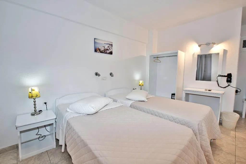 Double or Twin STANDARD Room, Caldera View Resort-Adults only, Santorini