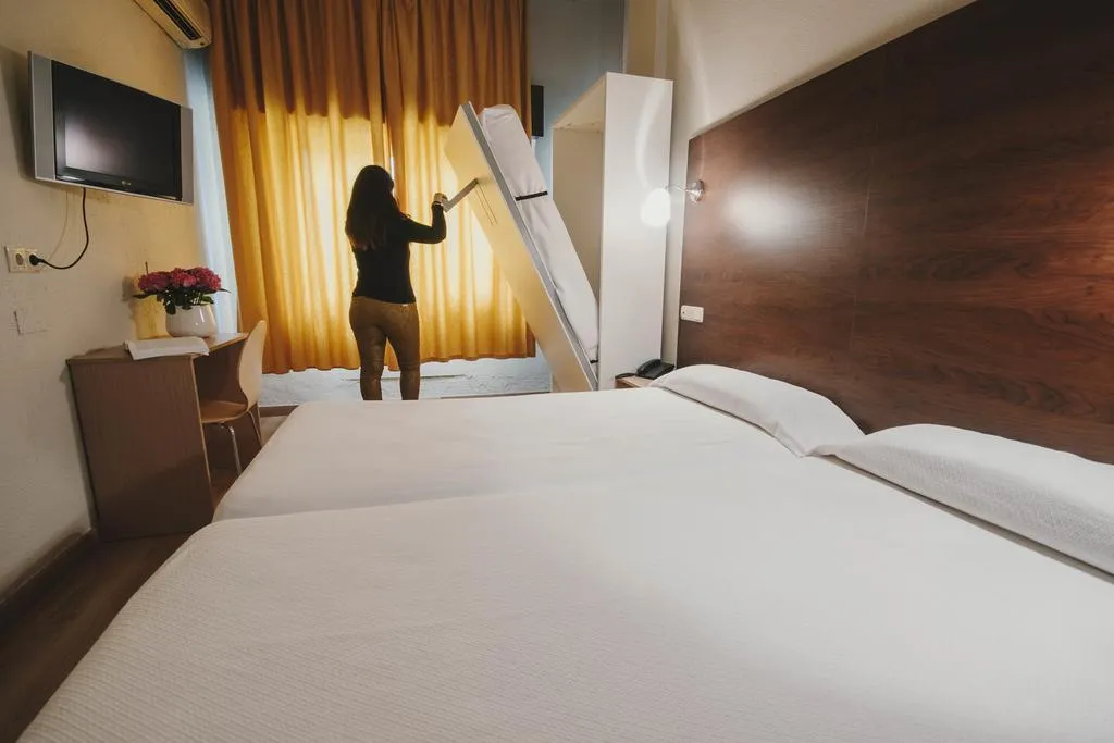 TRIPLE STANDARD Room, Hotel Embajador, Costa Almeria