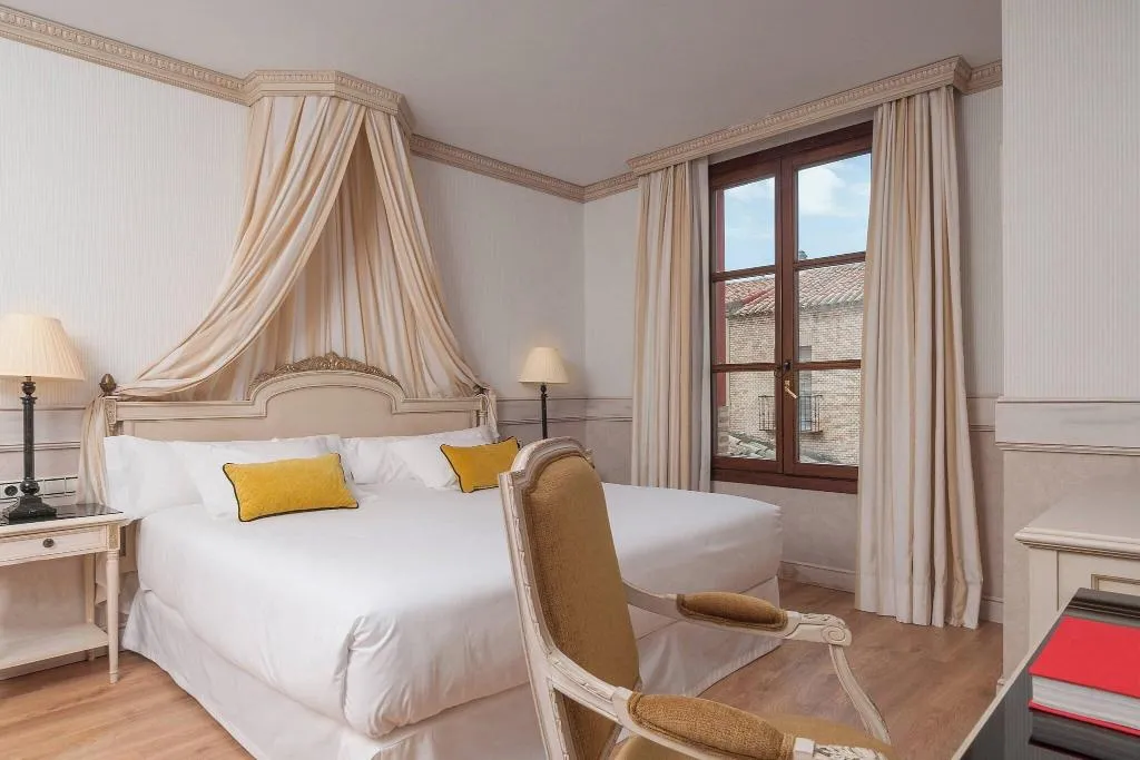 Room, Autograph Collection Eugenia de Montijo, Madrid