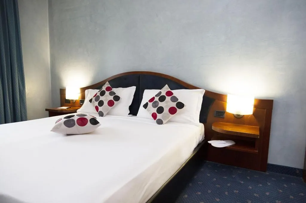 Room, iH Hotels Milano Blu Visconti, Milan
