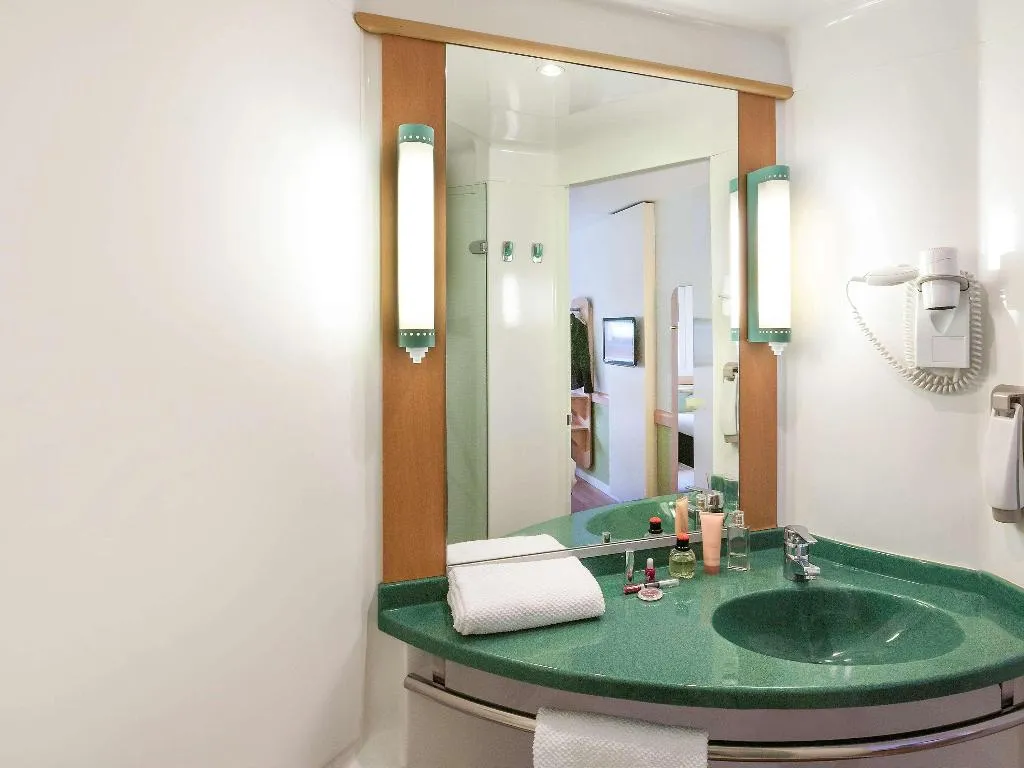 Room, ibis budget Valencia Aeropuerto, Valencia