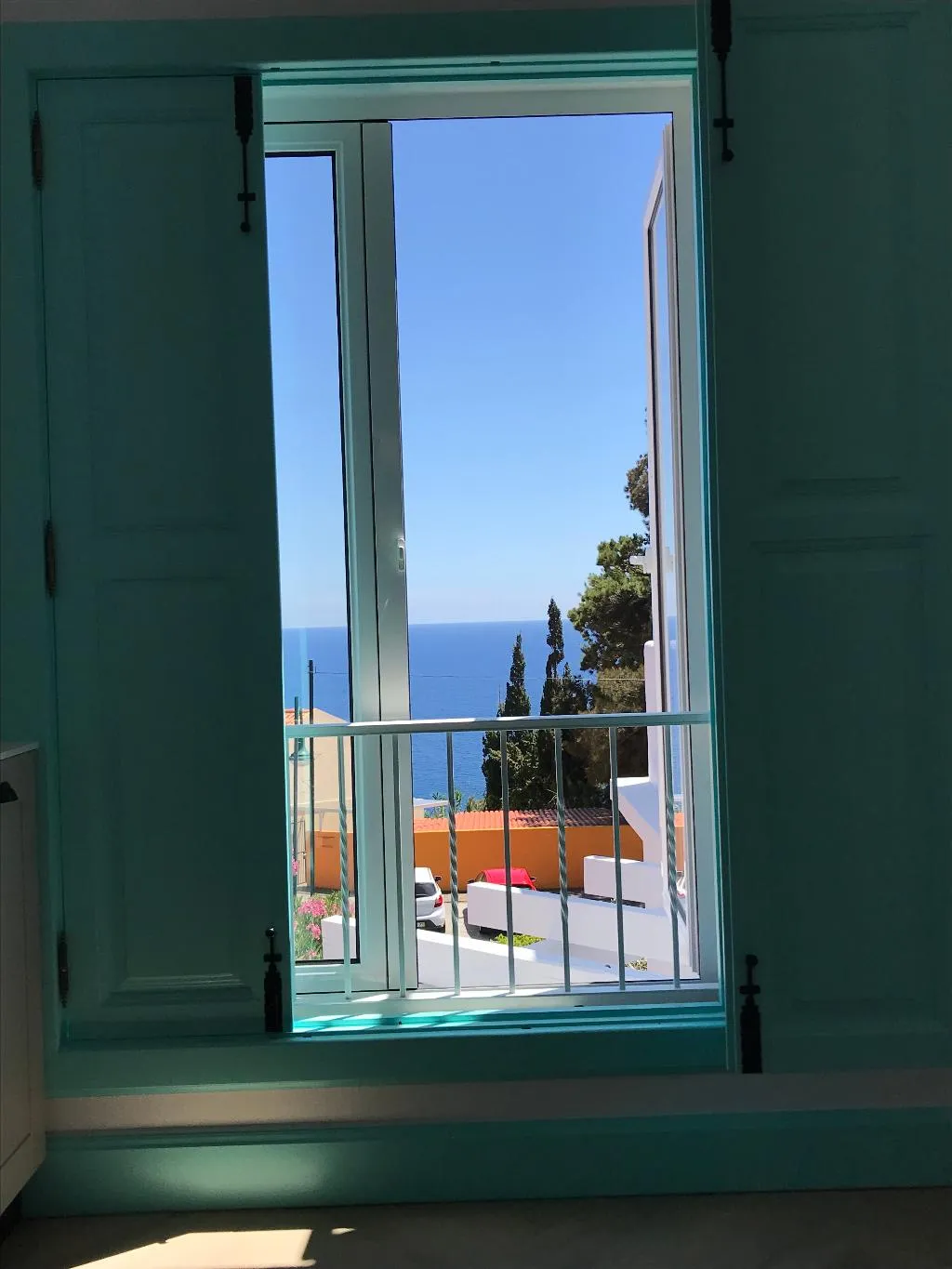 STUDIO DELUXE TWO BEDS Room, Inn & Art Hotel Gallery, Madeira