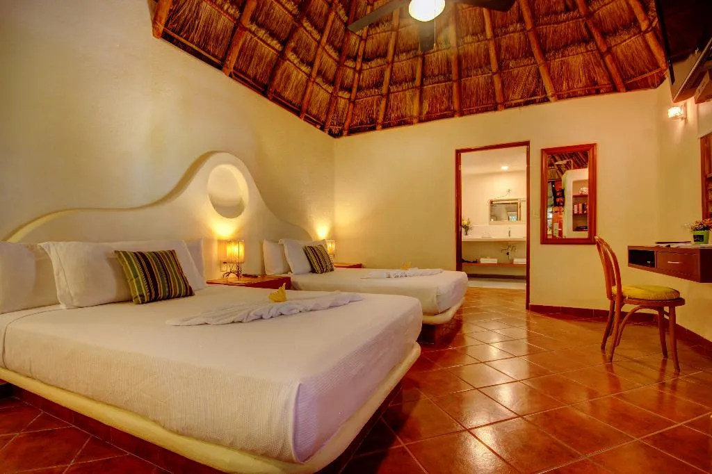 BUNGALOW GARDEN VIEW Room, Riviera Maya Suites, Playa Del Carmen