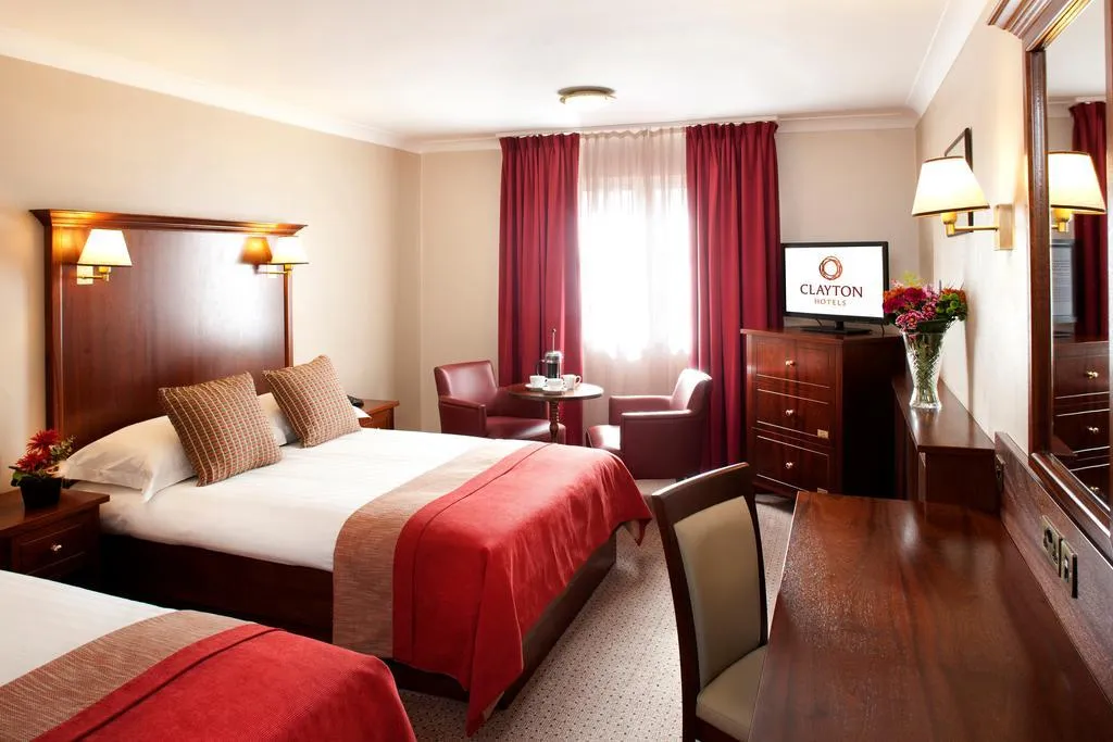 DOUBLE SINGLE USE STANDARD Room, Clayton Hotel Ballsbridge, Dublin