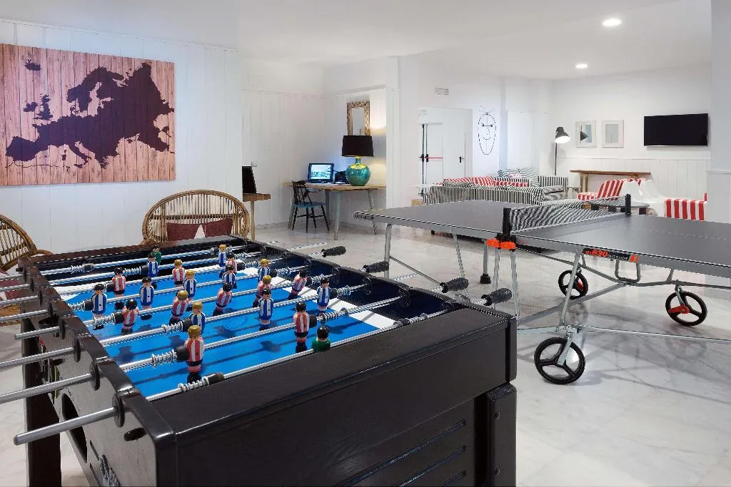 Sports and Entertainment, Marina Suites Puerto Rico, Gran Canaria