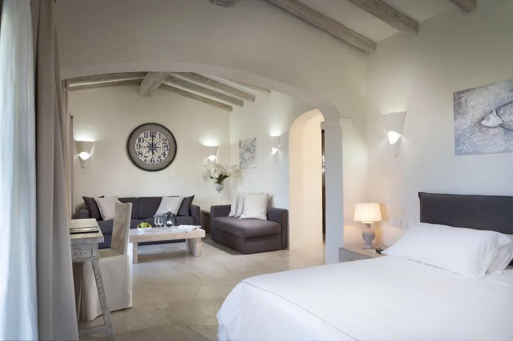 Room, Hotel Li Finistreddi, Olbia