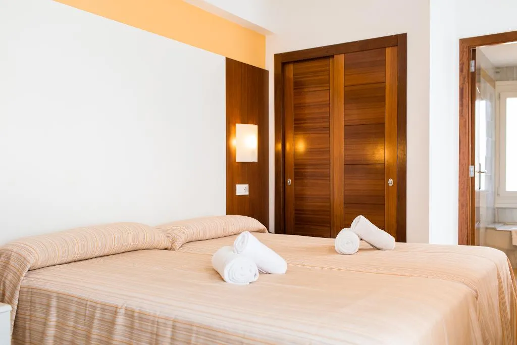 Room, Sagitario Hostal Ciutadella, Menorca