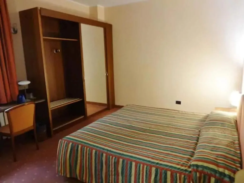 Room, iH Hotels Milano Blu Visconti, Milan