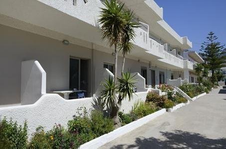 Costas & Chrysoula, Crete