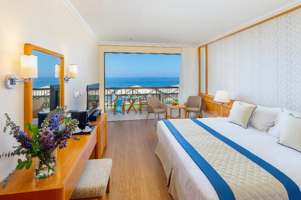 SUITE EXECUTIVE SEA VIEW Room, Constantinou Bros Athena Beach Hotel, Cyprus
