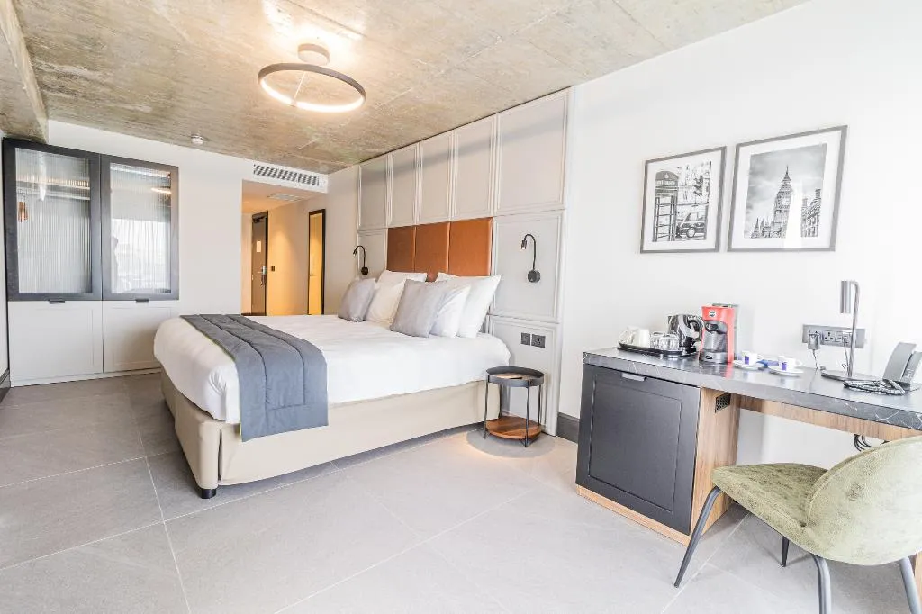 Double or Twin EXECUTIVE SEA VIEW Room, The Londoner Hotel Sliema, Malta