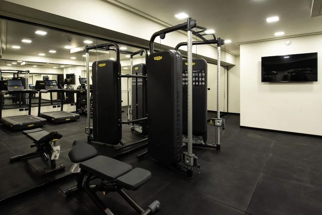 Sports and Entertainment, Gold Tower Lifestyle Hotel, Naples