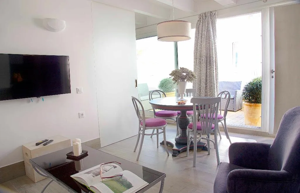 APARTMENT ECONOMY Room, Overland Suites Catedral Luxury Apartments, Seville