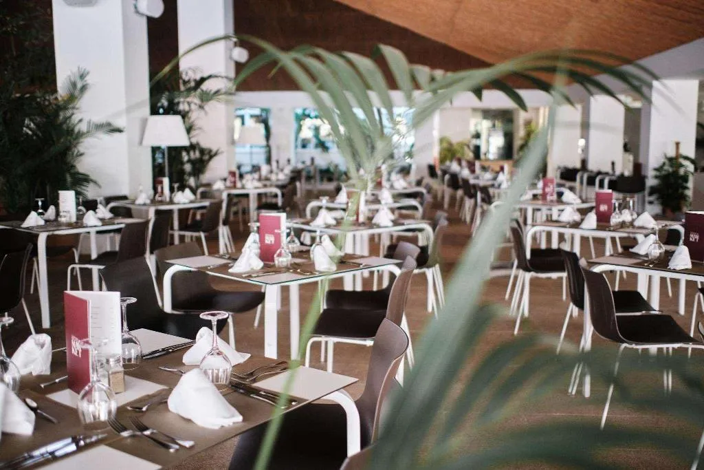 Restaurant, Prinsotel la Pineda, Majorca