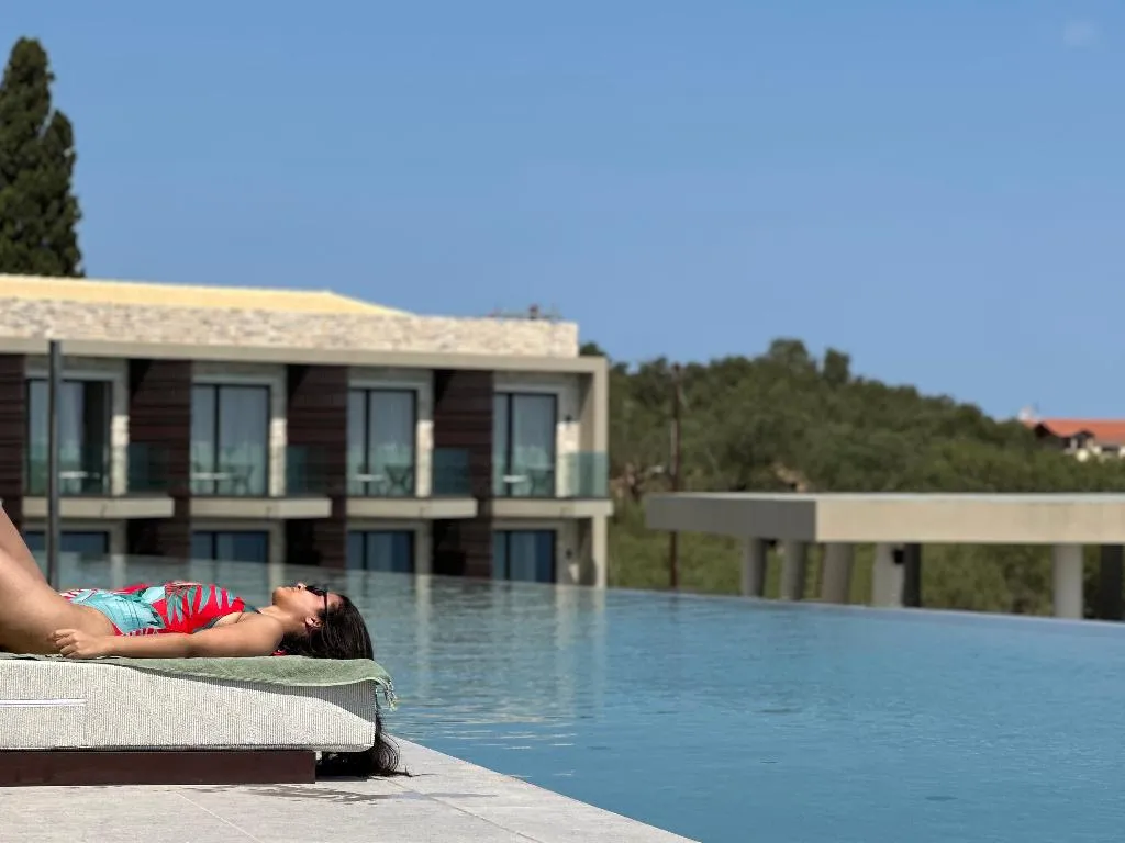 Pool, King Jason Zante – Designed For Adults, Zante