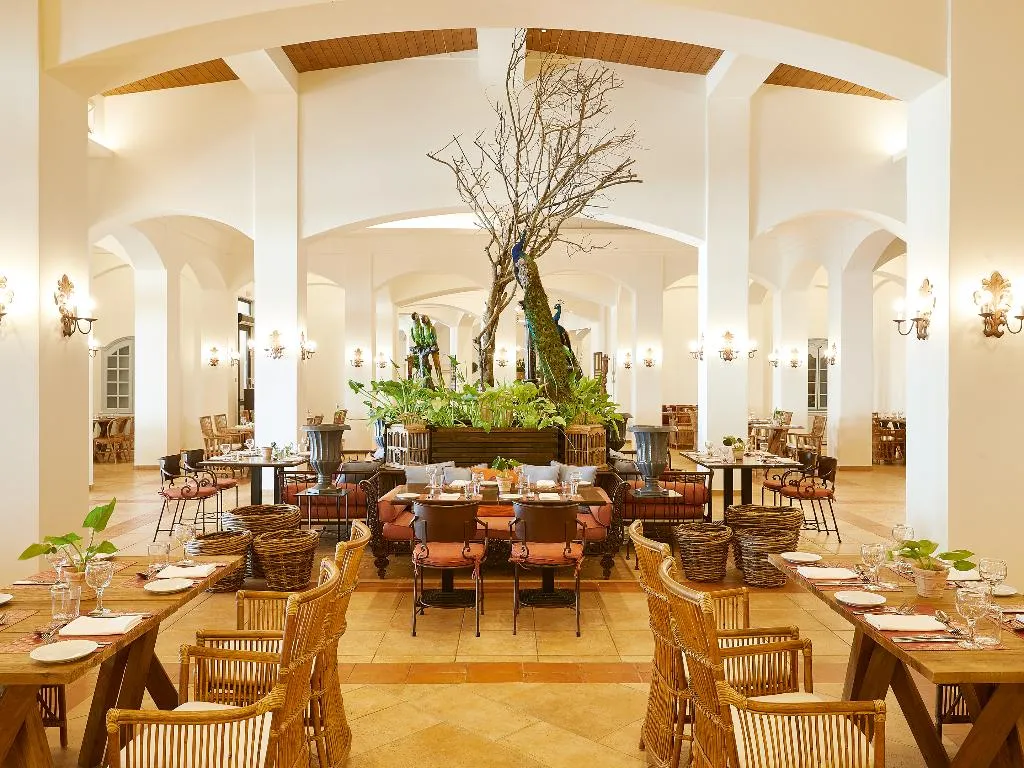 Restaurant, Grecotel LUXME Oasis, Athens