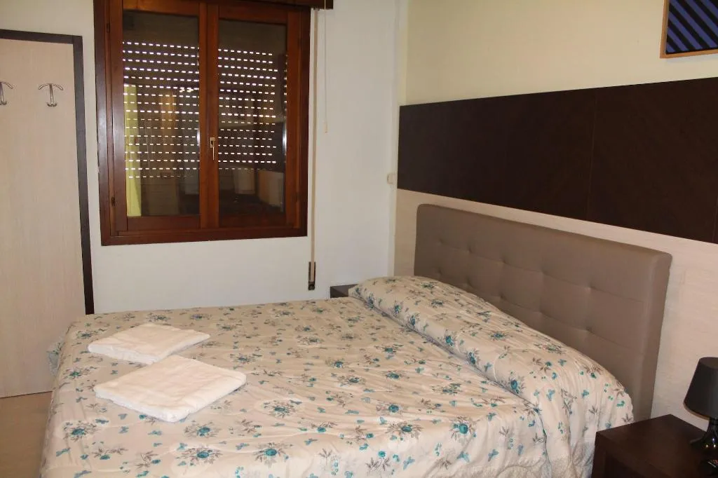 Room, Colombo Hotel & Hostel For Backpackers, Venice