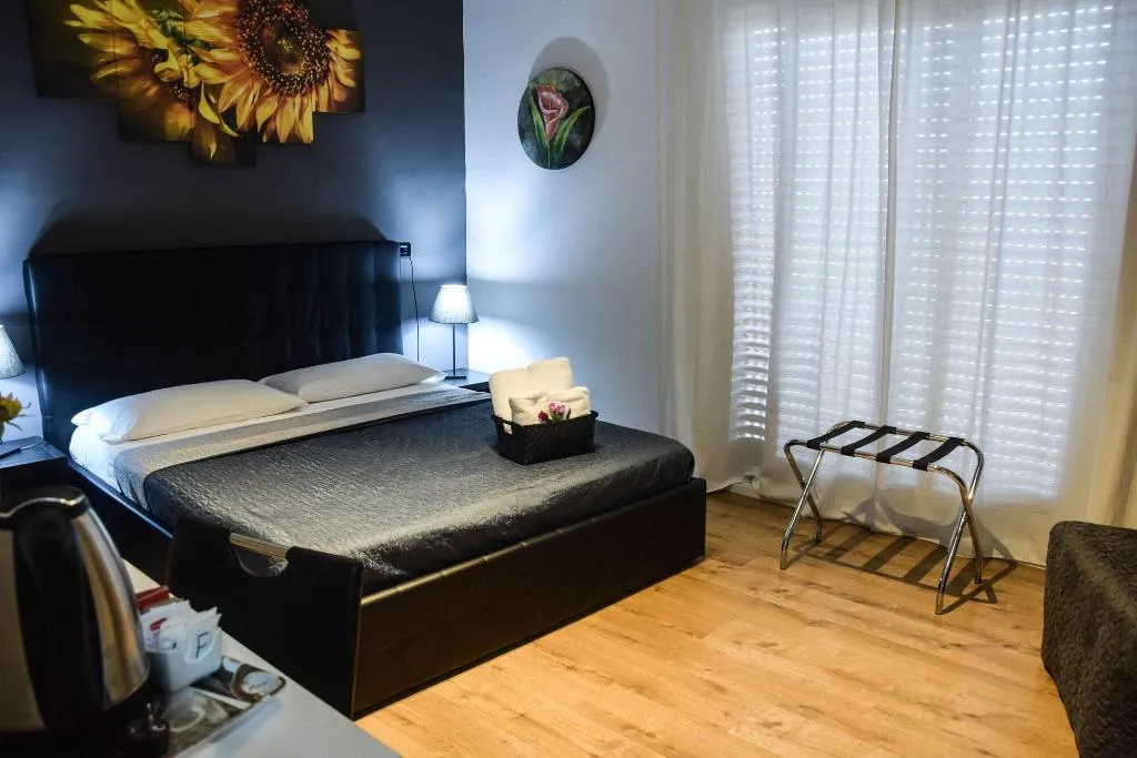 Room, Hotel Kennedy, Naples