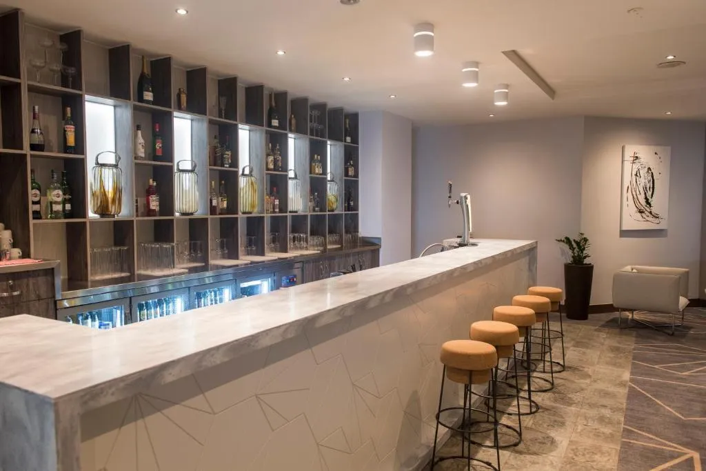 Bar, Radisson Blu Resort, Malta St. Julians, Malta