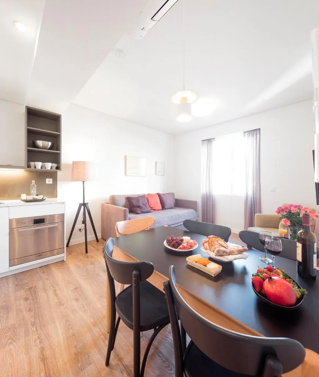 APARTMENT TWO BEDROOMS Room, Lisbon Serviced Apartments - Avenida, Lisbon