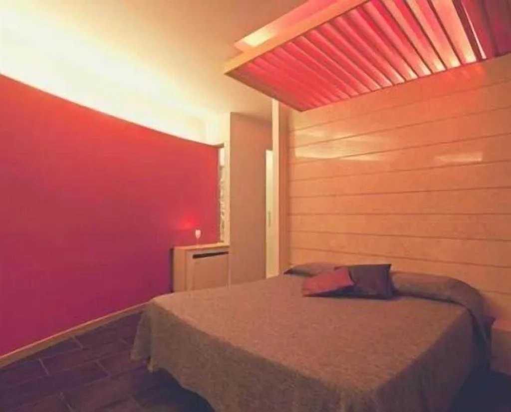 Room, Hotel Tiro A Volo, Naples