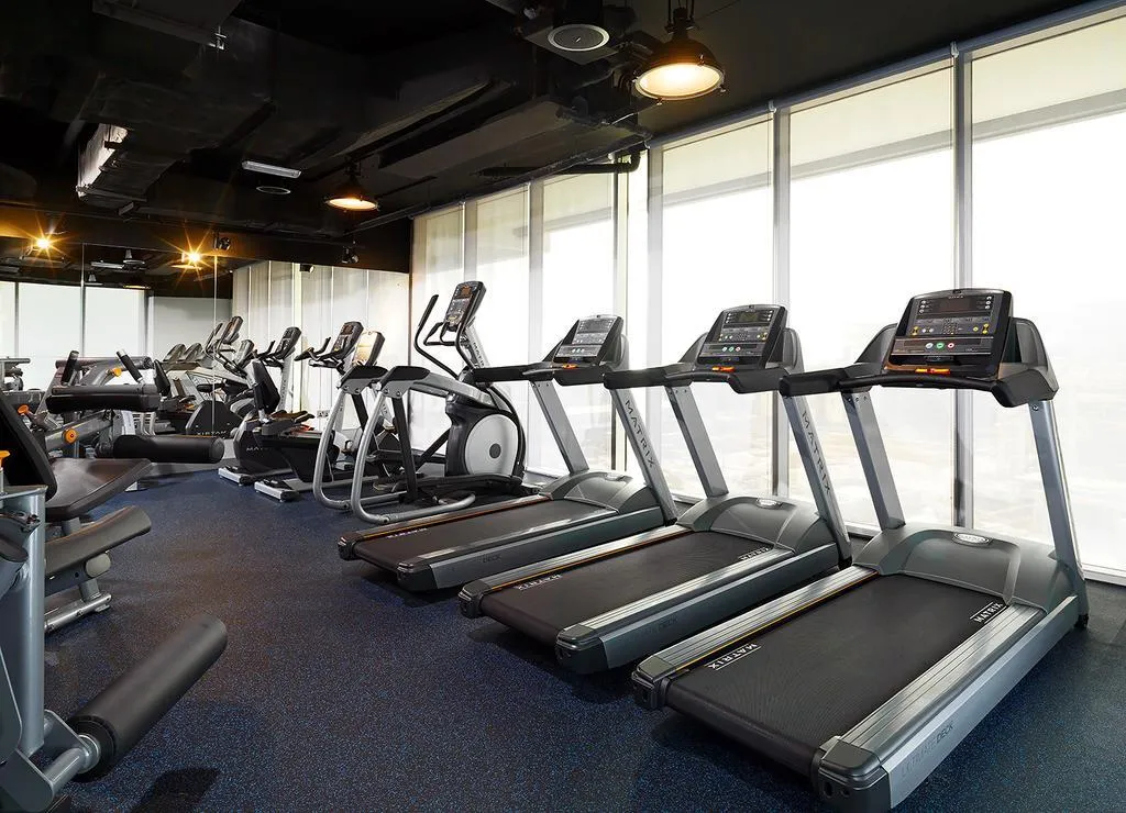 Sports and Entertainment, Aloft Palm Jumeirah, Dubai