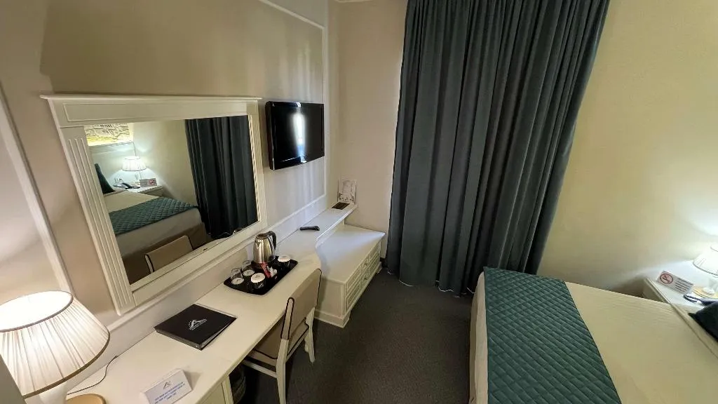 TWIN POOL VIEW Room, Adriatik Hotel BW Premier Collection, Durres
