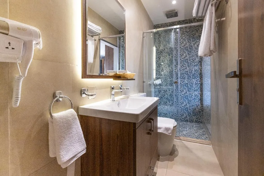 JUNIOR SUITE CAPACITY 3 Room, Nozol Pyramids Hotel & SPA, Cairo