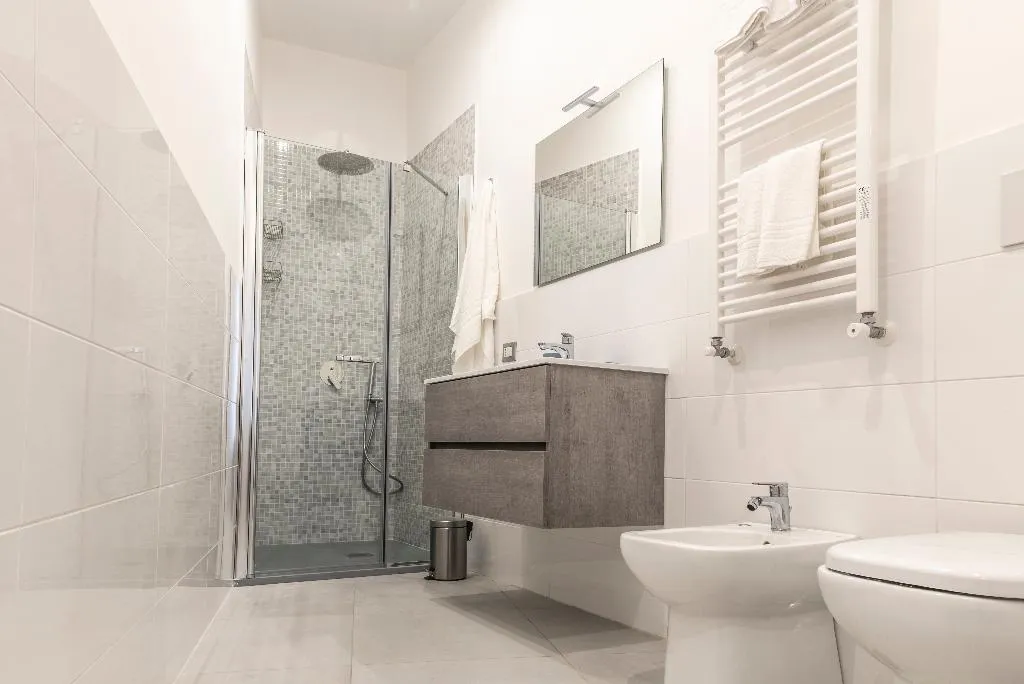 APARTMENT WITH BALCONY Room, Casina Rossa, Naples