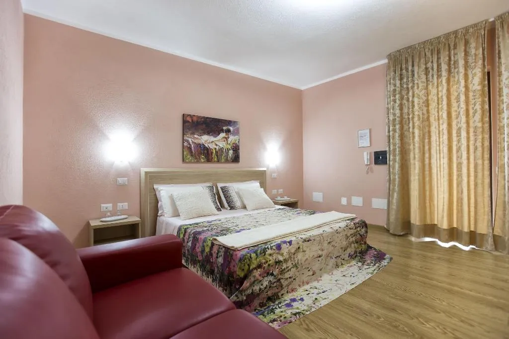 Room, Il Sole, Cagliari