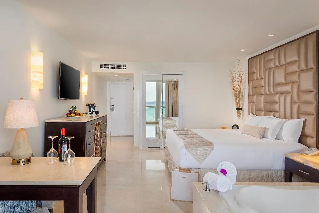 DOUBLE HONEYMOON Room, Playacar Palace All Inclusive, Cancun Area