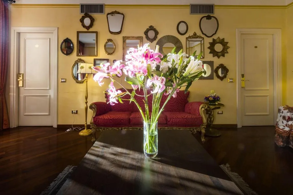 Lobby, Casa de' Fiori Biscione, Rome