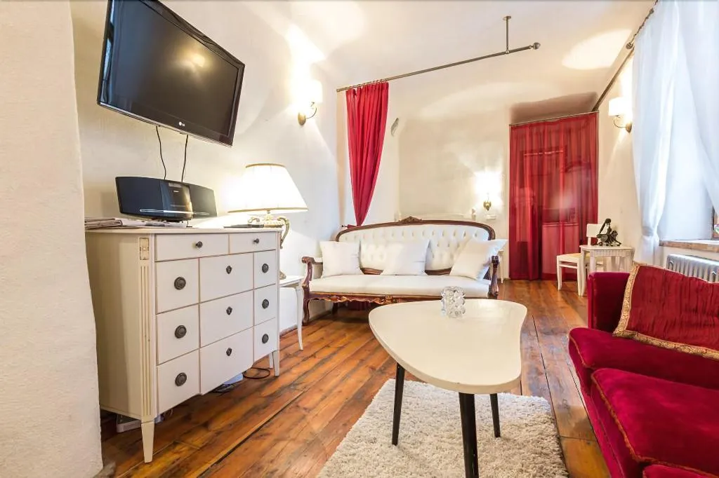 Room, Tallinn Apartments & Rooms - Old Town, Tallinn