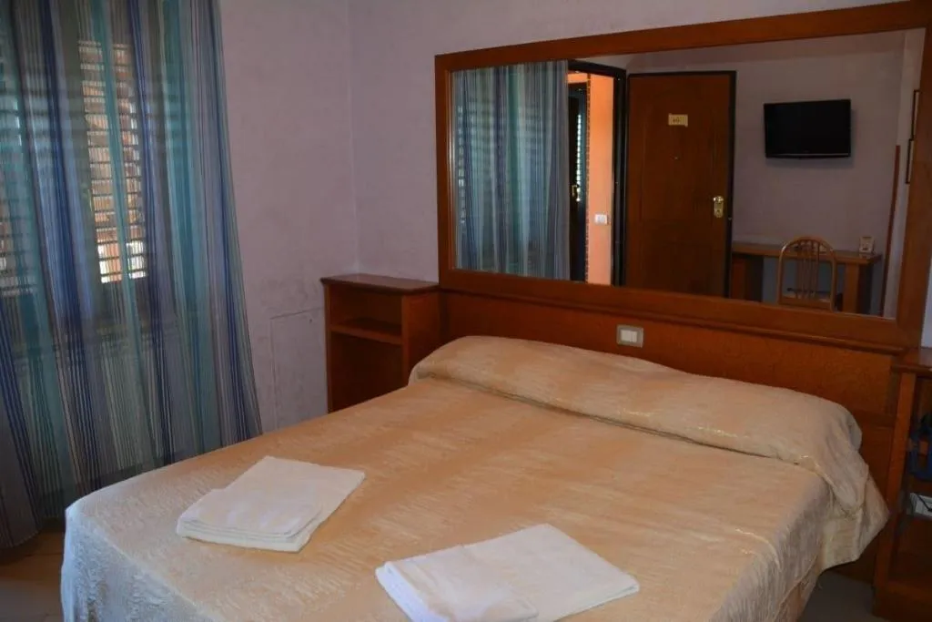 Room, Stranamore, Rome