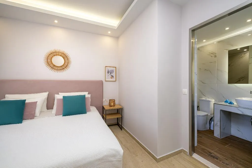 Double or Twin SUPERIOR KING BED Room, Korina Apart Hotel, Corfu