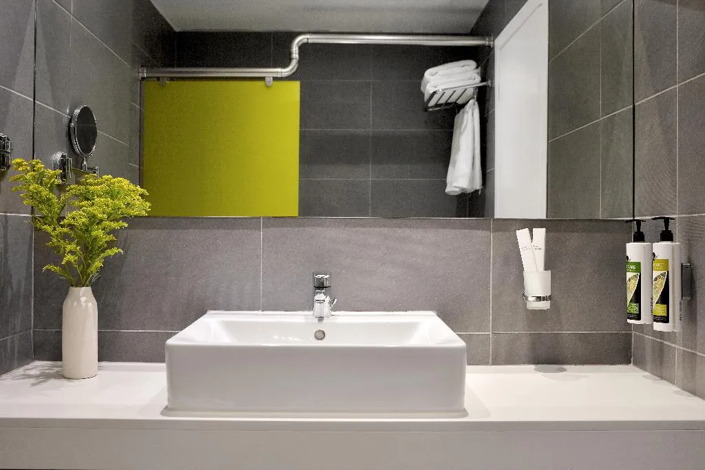 TRIPLE CITY VIEW Room, Airotel Galaxy, Thessaloniki
