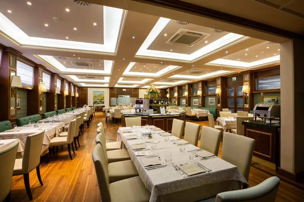 Restaurant, LVG Hotel Collection - Il Chiostro, Milan