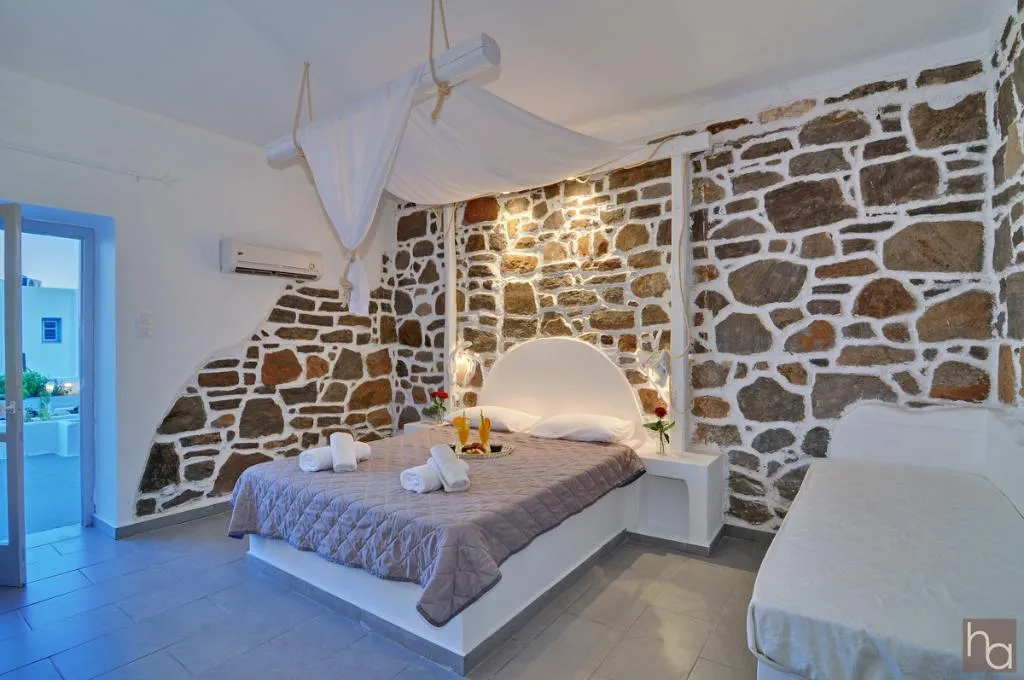 Room, Adamas Hotel, Santorini