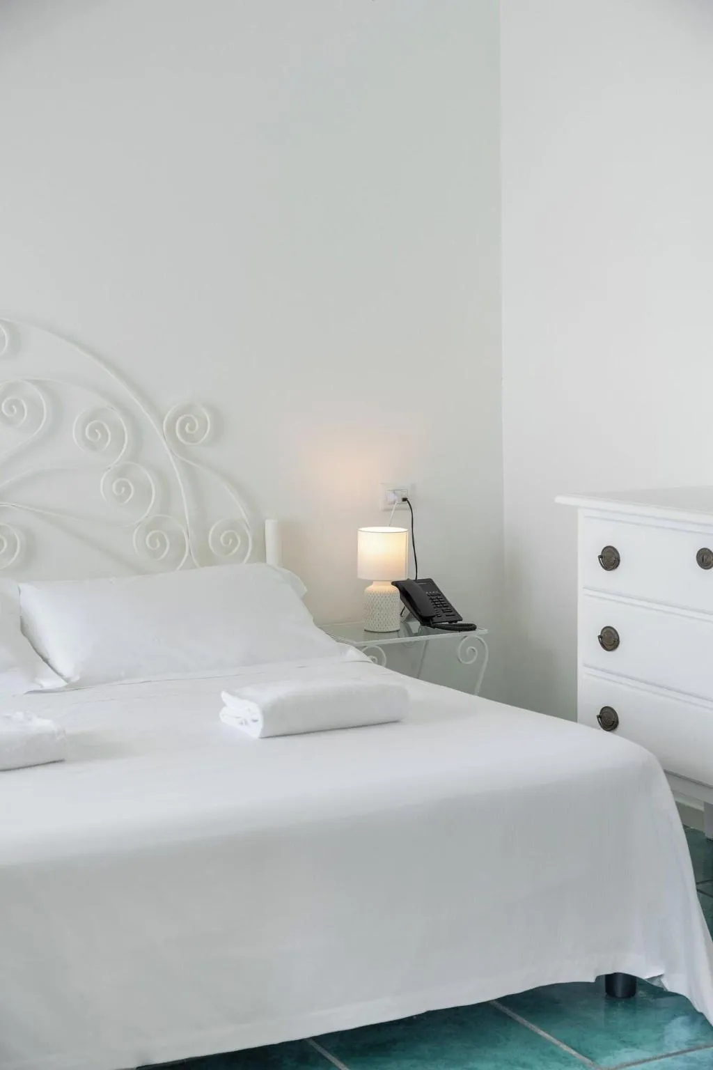 Room, Apollon Club, Naples
