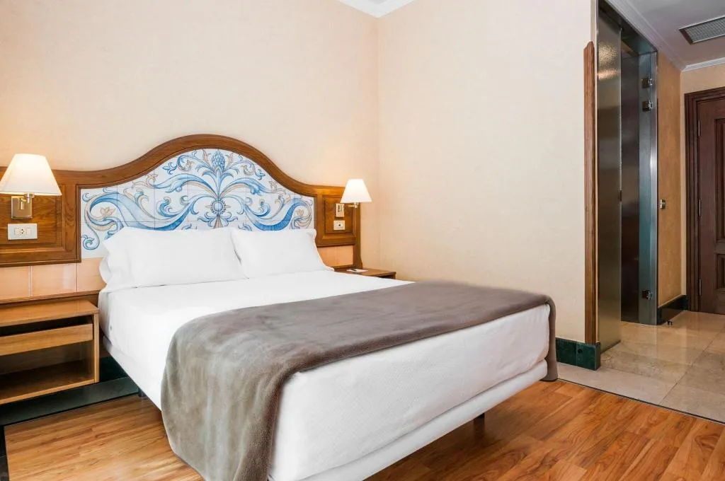 DOUBLE STANDARD Room, Hotel Julia, Madrid