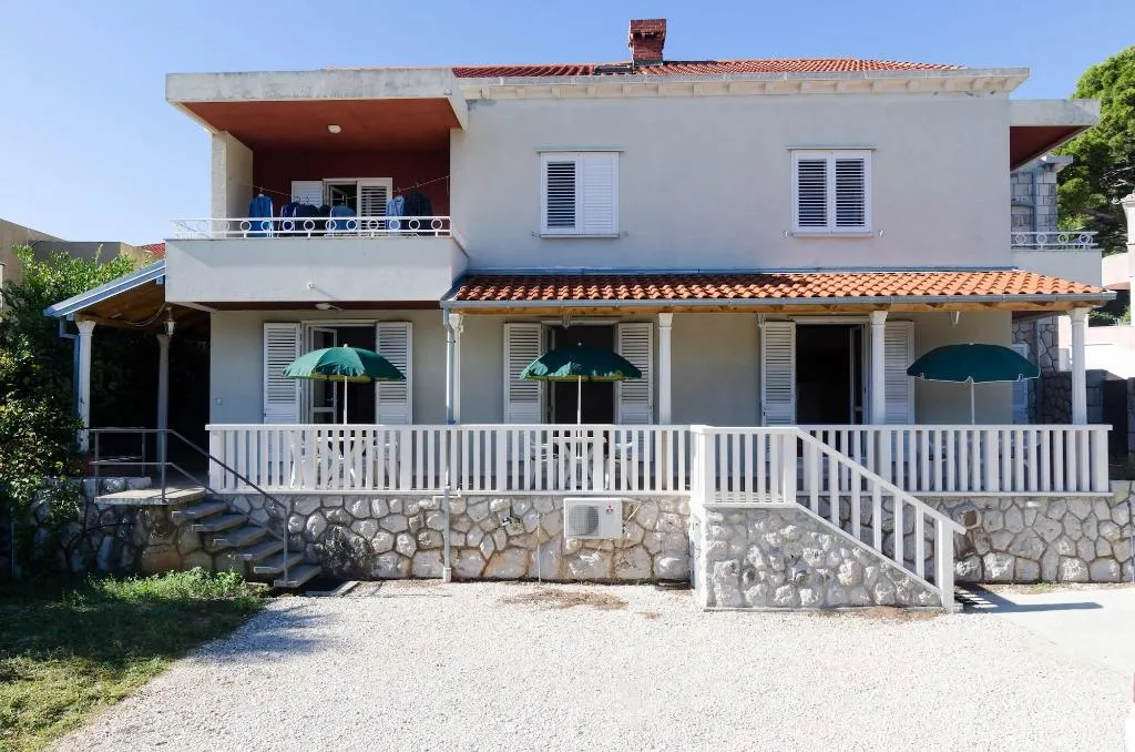 Terrace, Kusalo Apartments, Dubrovnik