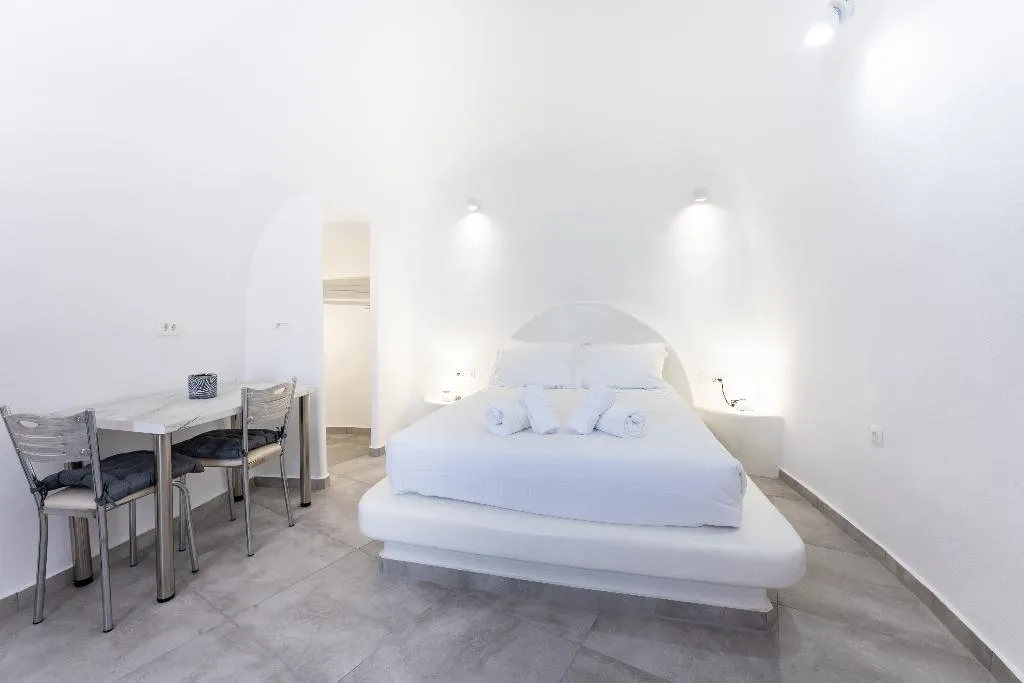 DOUBLE ECONOMY Room, Nomikos Mansion, Santorini