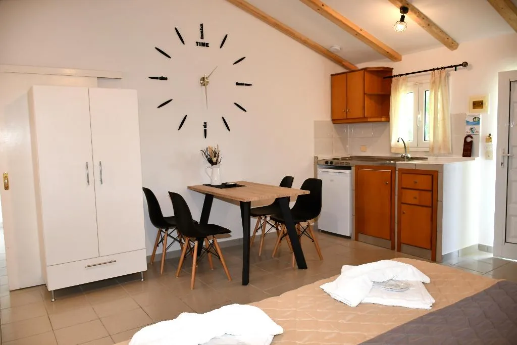 APARTMENT TWO BEDROOMS Room, Cavos Beach House, Corfu
