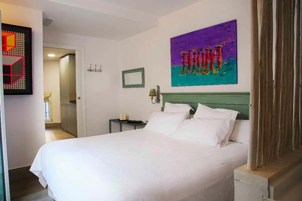 APARTMENT DELUXE Room, Overland Suites Catedral Luxury Apartments, Seville