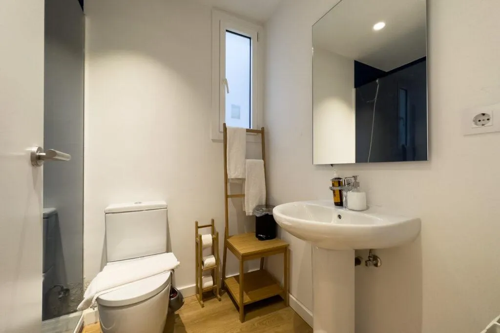 Room, Ainb Barcelona Sants Apartments, Barcelona