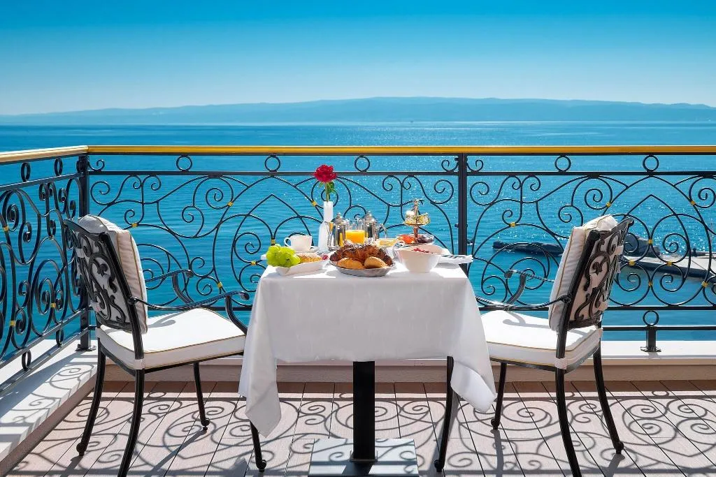 DOUBLE LUXURY SEA VIEW Room, Hotel Villa Harmony, Split