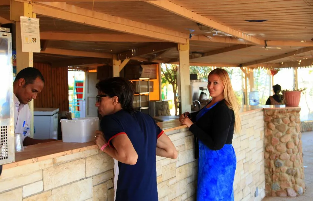 Bar, Magawish Village & Resort, Red Sea Riviera