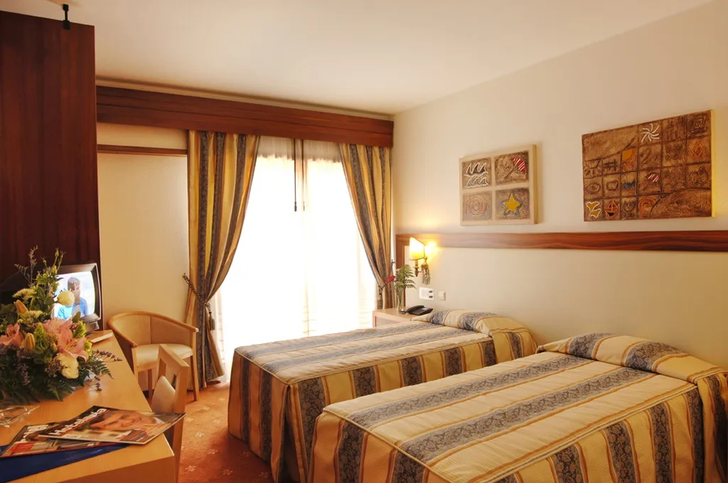 Room, Afonso V, Porto